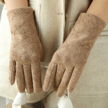 Load image into Gallery viewer, Neutral Cashmere Gloves
