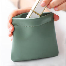 Load image into Gallery viewer, Bijou Accessory Purse
